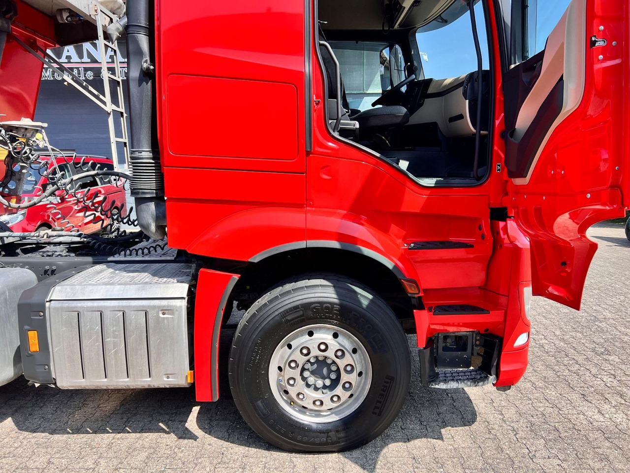 Sattelzugmaschine Mercedes-Benz 1846 LS  Actros 5 4x2 Kipphydraulik: das Bild 9