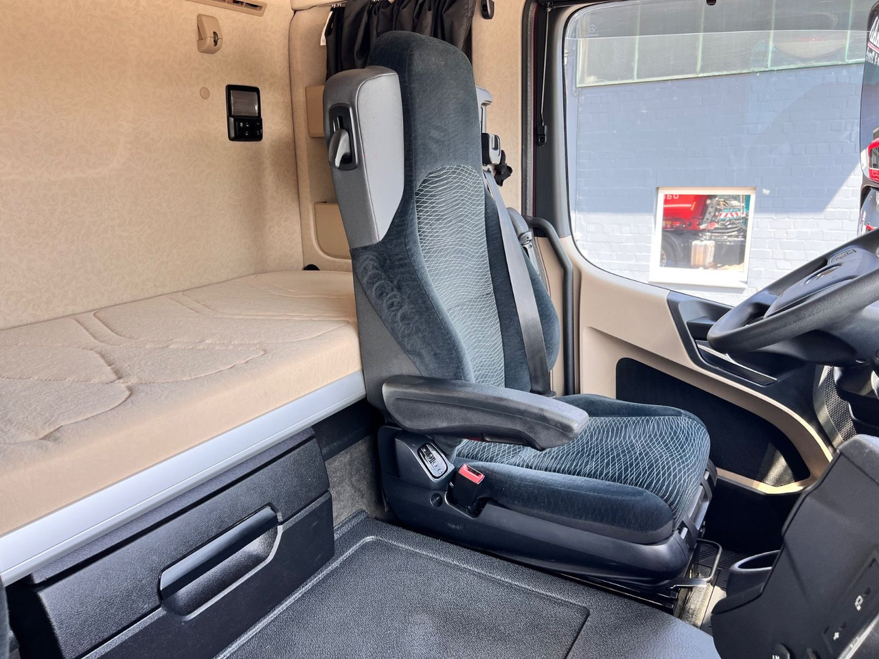 Sattelzugmaschine Mercedes-Benz 1846 LS  Actros 5 4x2 Kipphydraulik: das Bild 20
