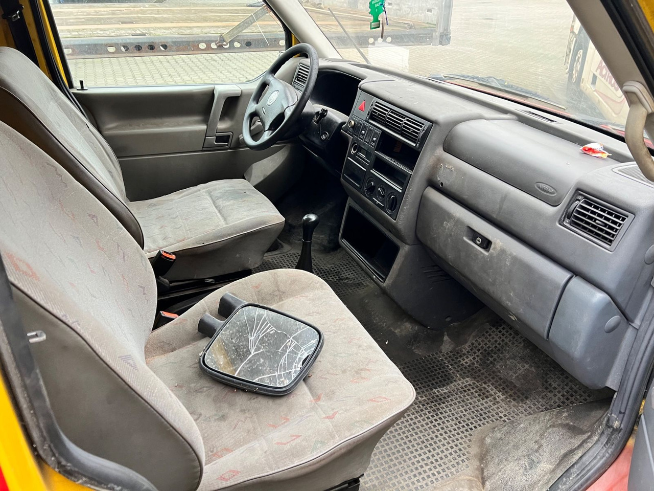 Volkswagen T4 2.5 TDi Kasten - Kleintransporter: das Bild 5 Volkswagen T4 2.5 TDi Kasten - Kleintransporter: das Bild 5