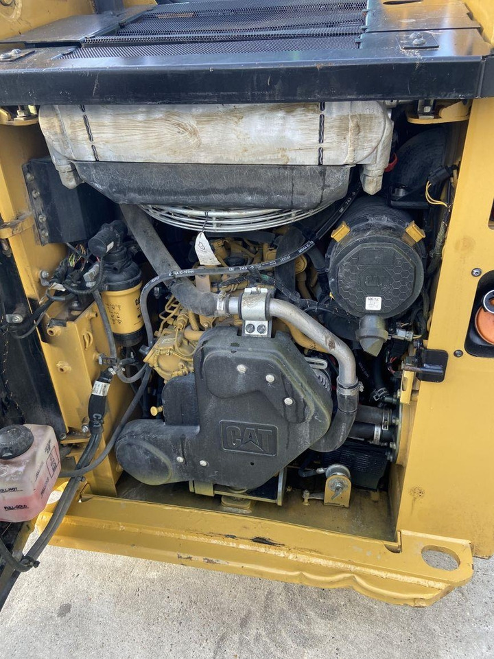 CAT 226 D3 (5867) - Kompaktlader: das Bild 5 CAT 226 D3 (5867) - Kompaktlader: das Bild 5