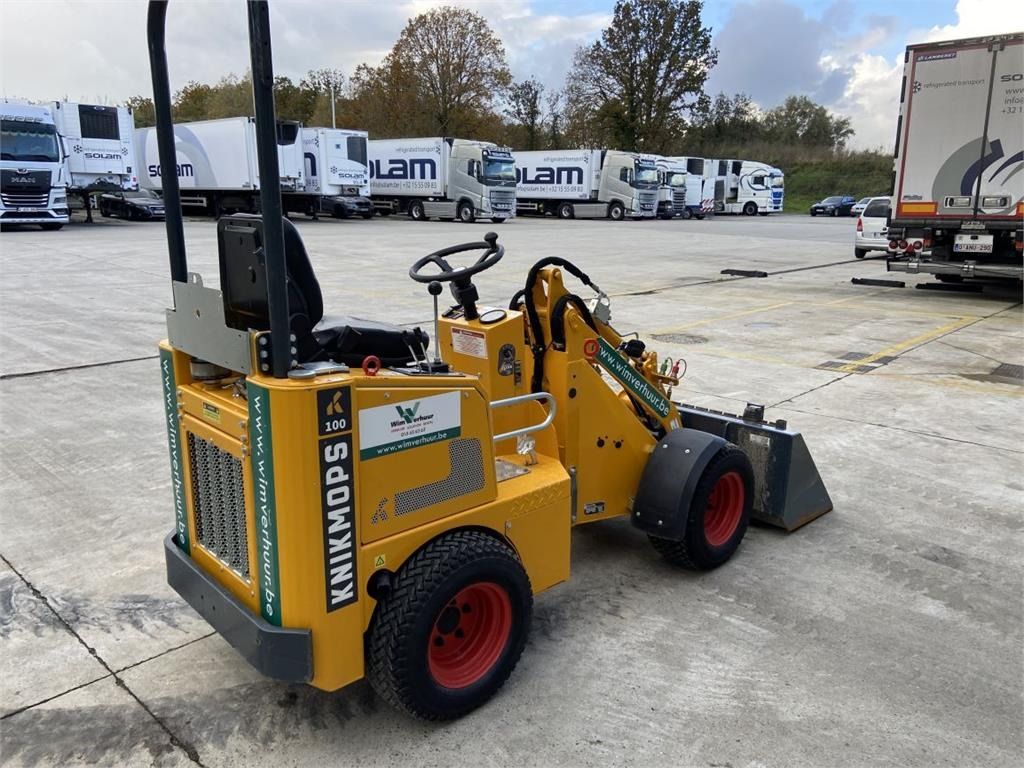 Knikmops KM100 (7123) - Hoflader: das Bild 3 Knikmops KM100 (7123) - Hoflader: das Bild 3