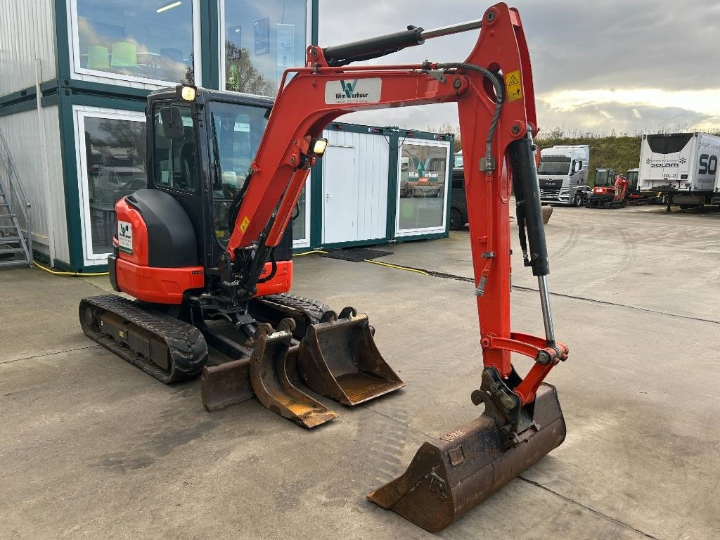 Kubota U 36-4 - Minibagger: das Bild 2 Kubota U 36-4 - Minibagger: das Bild 2