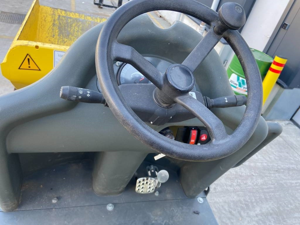 Mini-Kipper Neuson 1001: das Bild 10
