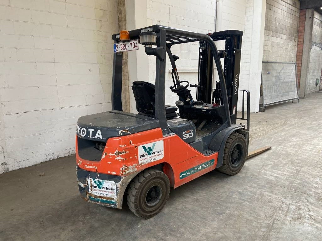 Toyota 52-8 FD 30 - Dieselstapler: das Bild 4 Toyota 52-8 FD 30 - Dieselstapler: das Bild 4