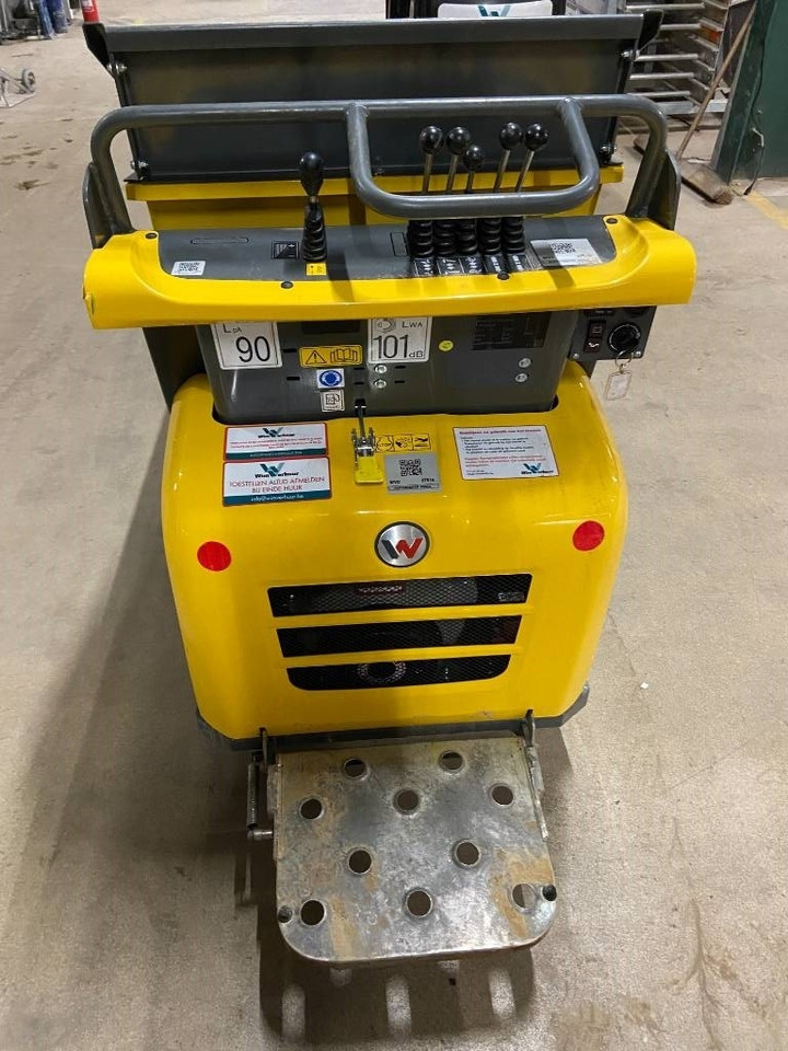 Wacker Neuson DT 08 - Mini-Kipper: das Bild 4 Wacker Neuson DT 08 - Mini-Kipper: das Bild 4