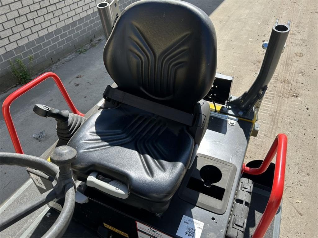 Mini-Kipper Wacker Neuson DW20 (8945): das Bild 11 Mini-Kipper Wacker Neuson DW20 (8945): das Bild 11