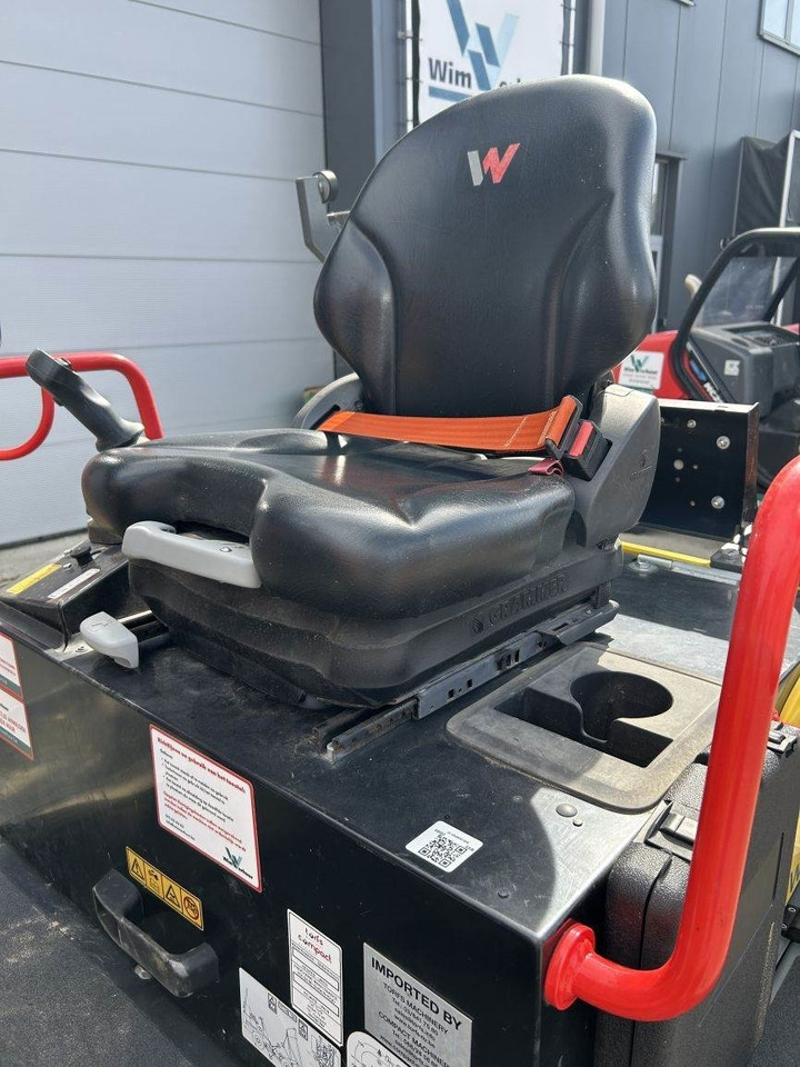 Mini-Kipper Wacker Neuson DW30 (9584): das Bild 12