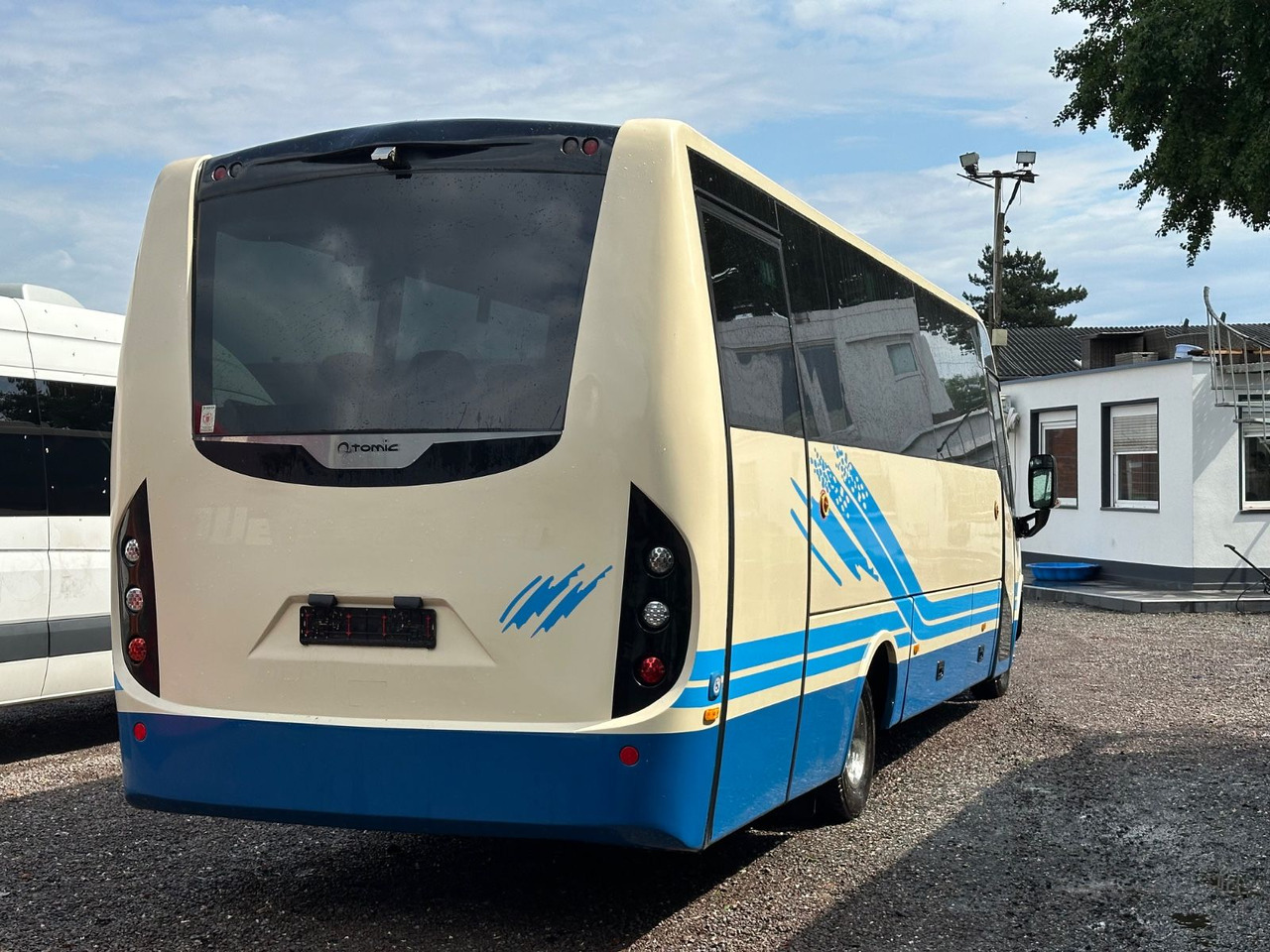 Iveco AN21 Atomic(MotorNeu*7.2t*Hecknied)Rapido Rosero - Kleinbus, Personentransporter: das Bild 2 Iveco AN21 Atomic(MotorNeu*7.2t*Hecknied)Rapido Rosero - Kleinbus, Personentransporter: das Bild 2