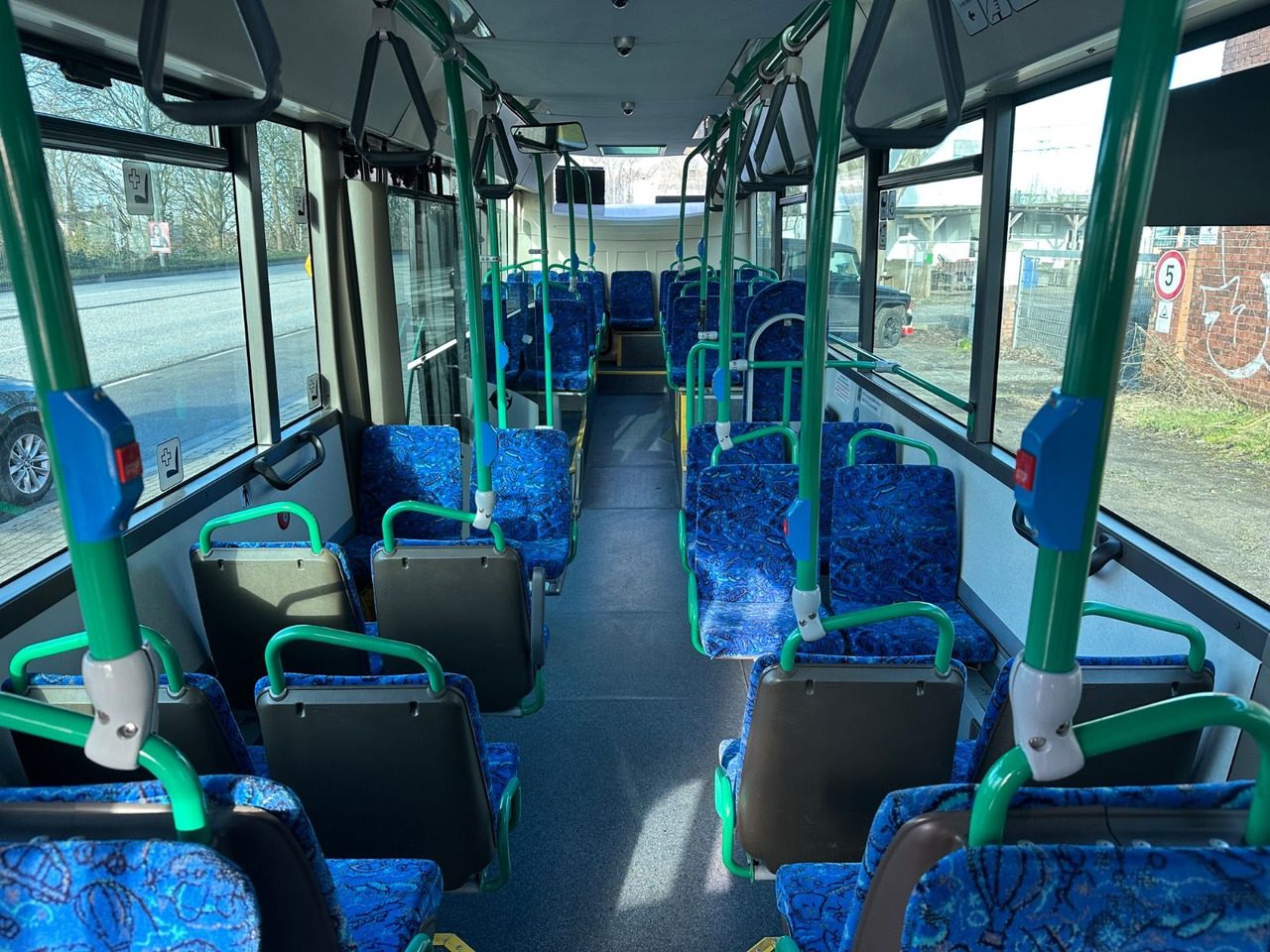 Iveco Irisbus Citelis (TÜV 07/25*SP 04/25*wenig Km) Iveco Irisbus Citelis (wenig Km) O530/ 415 NF - Linienbus: das Bild 5 Iveco Irisbus Citelis (TÜV 07/25*SP 04/25*wenig Km) Iveco Irisbus Citelis (wenig Km) O530/ 415 NF - Linienbus: das Bild 5