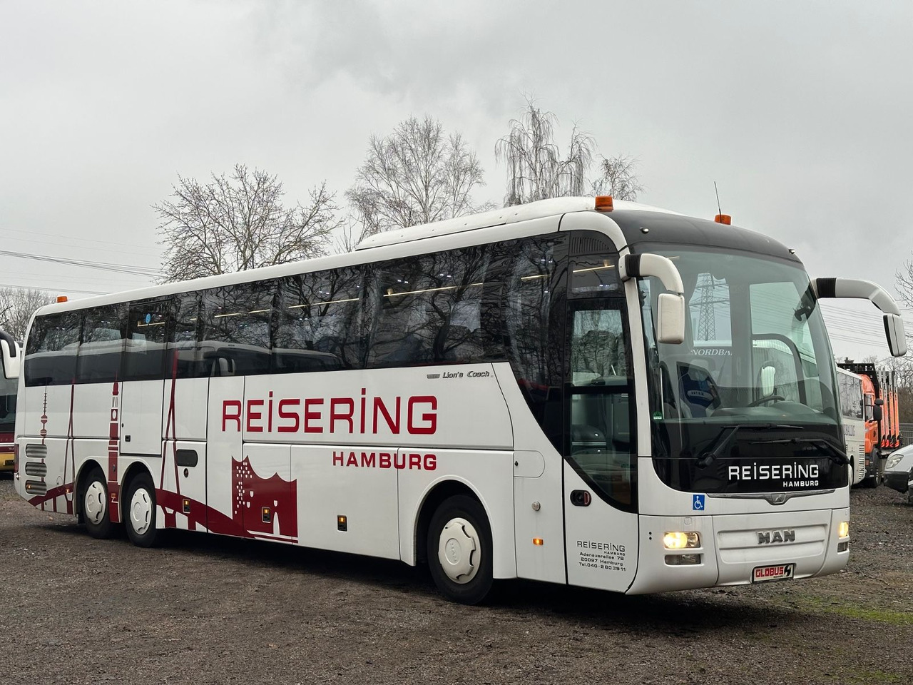 MAN R08 Lions Coach L (wenig Km*Behinderten gerecht) MAN R08 Lions Coach L (wenig Km*Behinderten gerecht) - Reisebus: das Bild 2 MAN R08 Lions Coach L (wenig Km*Behinderten gerecht) MAN R08 Lions Coach L (wenig Km*Behinderten gerecht) - Reisebus: das Bild 2