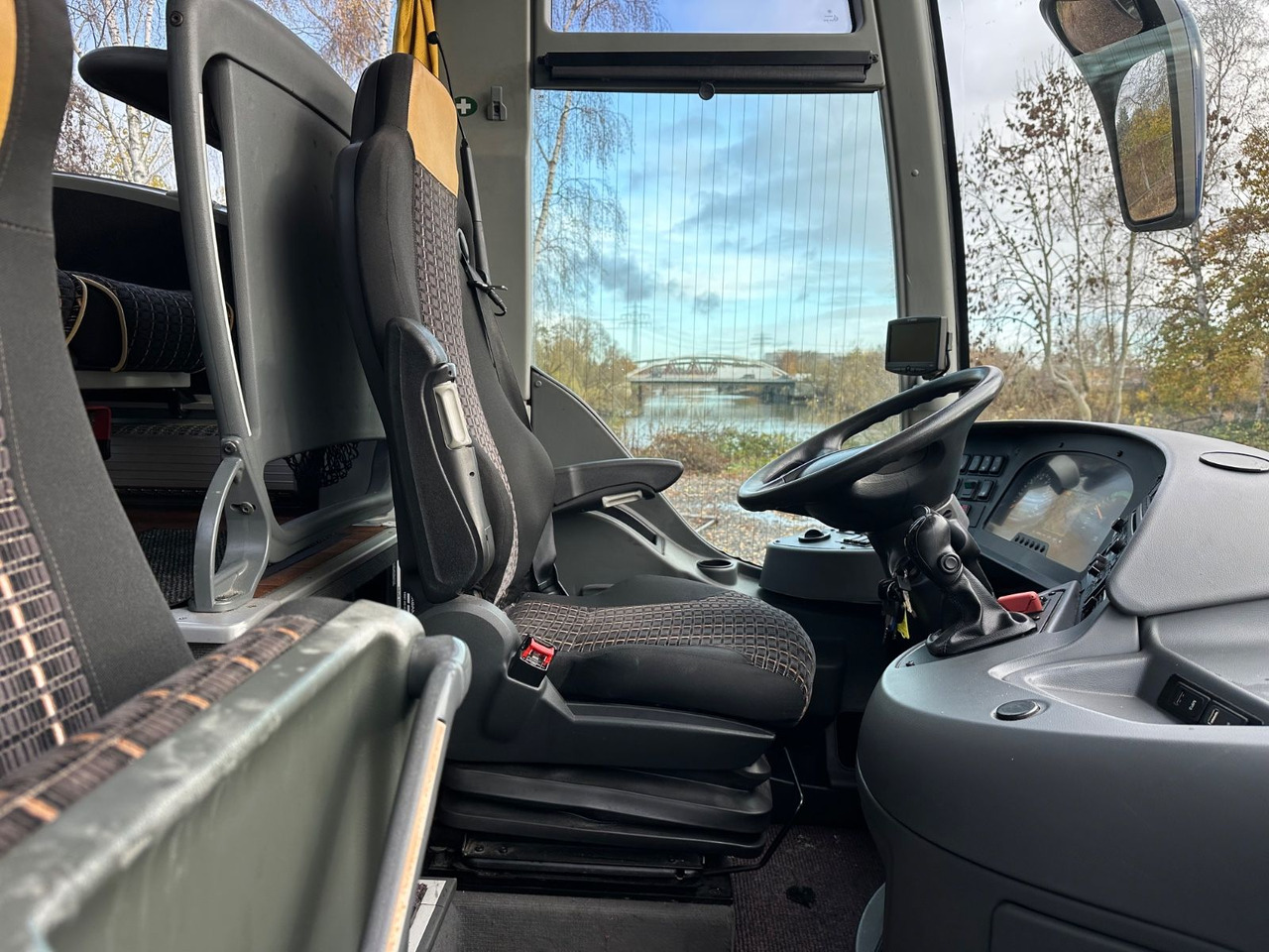 Reisebus Mercedes-Benz Tourismo O350 17 RHD-L (59Sitze*DE*TOP): das Bild 16