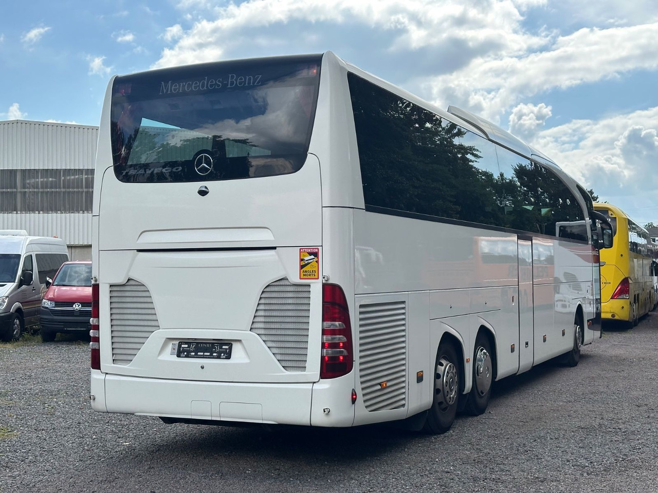 Mercedes-Benz Travego O580 16 RHD-M (LuxLine*Euro 6*TOP*DE) - Reisebus: das Bild 3 Mercedes-Benz Travego O580 16 RHD-M (LuxLine*Euro 6*TOP*DE) - Reisebus: das Bild 3