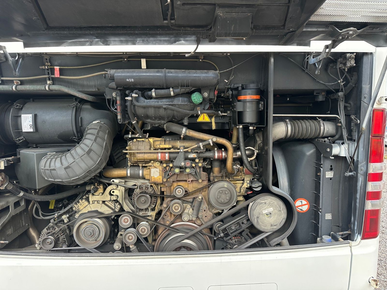 Mercedes-Benz Travego O580 16 RHD-M (LuxLine*Euro 6*TOP*DE) - Reisebus: das Bild 5 Mercedes-Benz Travego O580 16 RHD-M (LuxLine*Euro 6*TOP*DE) - Reisebus: das Bild 5