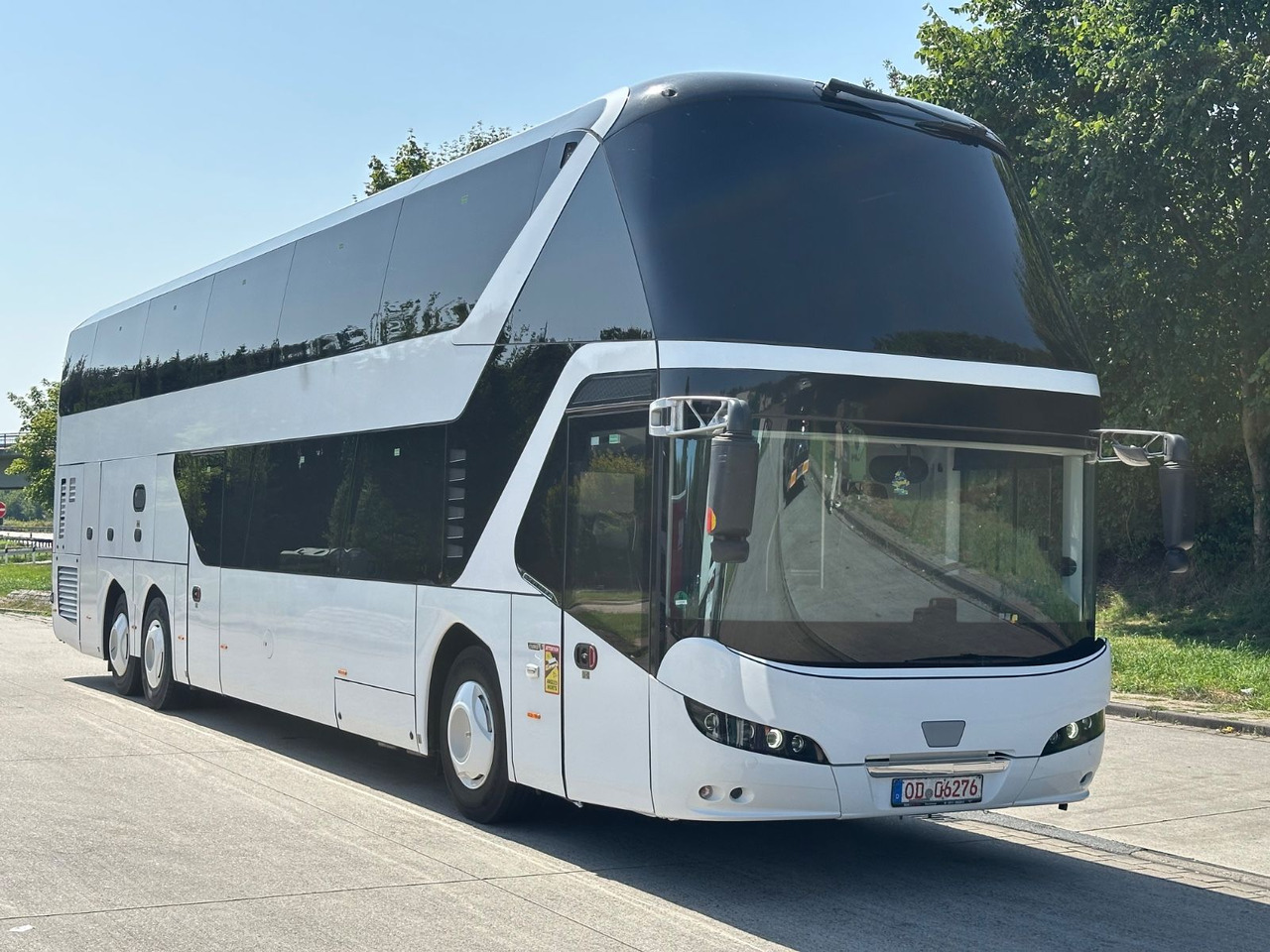 Neoplan P06 Skyliner L (83 Sitze*TOP*Motor Neu*Panorama) - Doppeldeckerbus: das Bild 1 Neoplan P06 Skyliner L (83 Sitze*TOP*Motor Neu*Panorama) - Doppeldeckerbus: das Bild 1