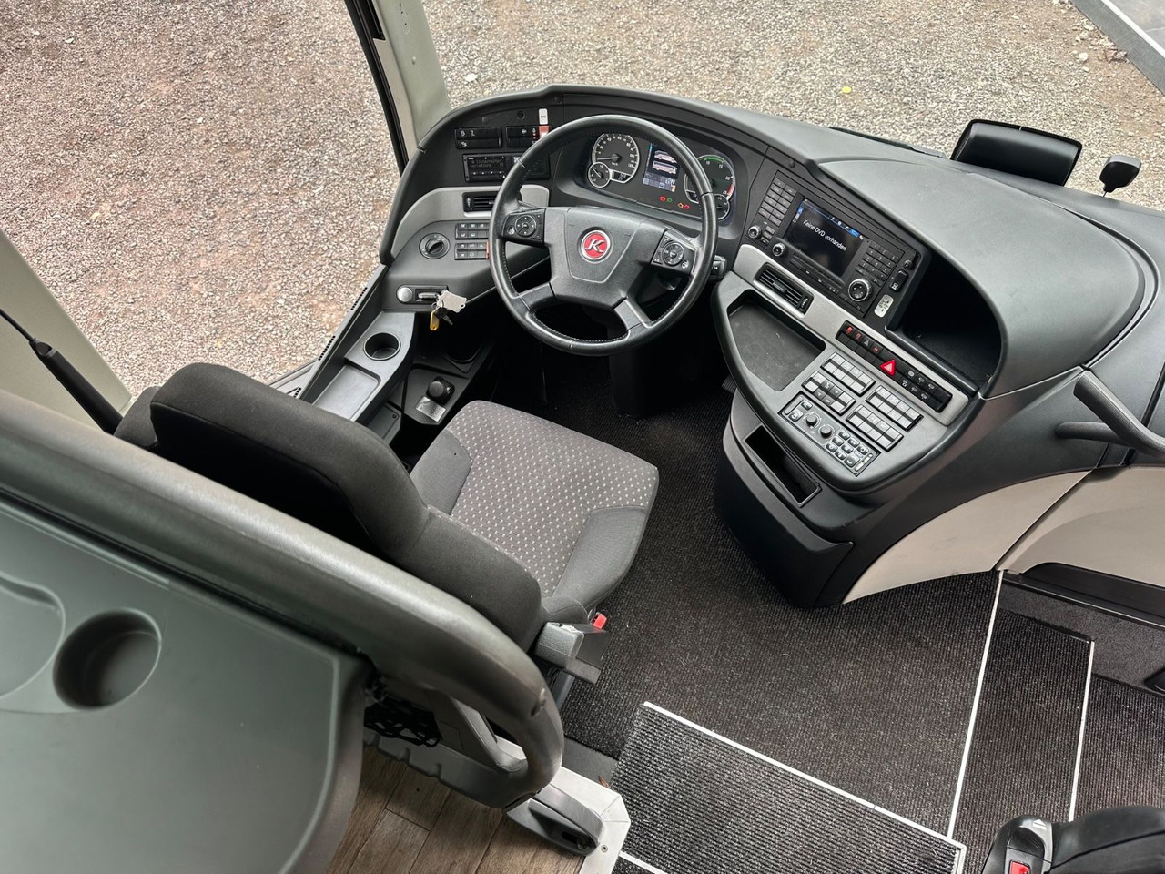 Setra S 516 HD/2A (54 Sitze*DE-Bus) - Reisebus: das Bild 5 Setra S 516 HD/2A (54 Sitze*DE-Bus) - Reisebus: das Bild 5