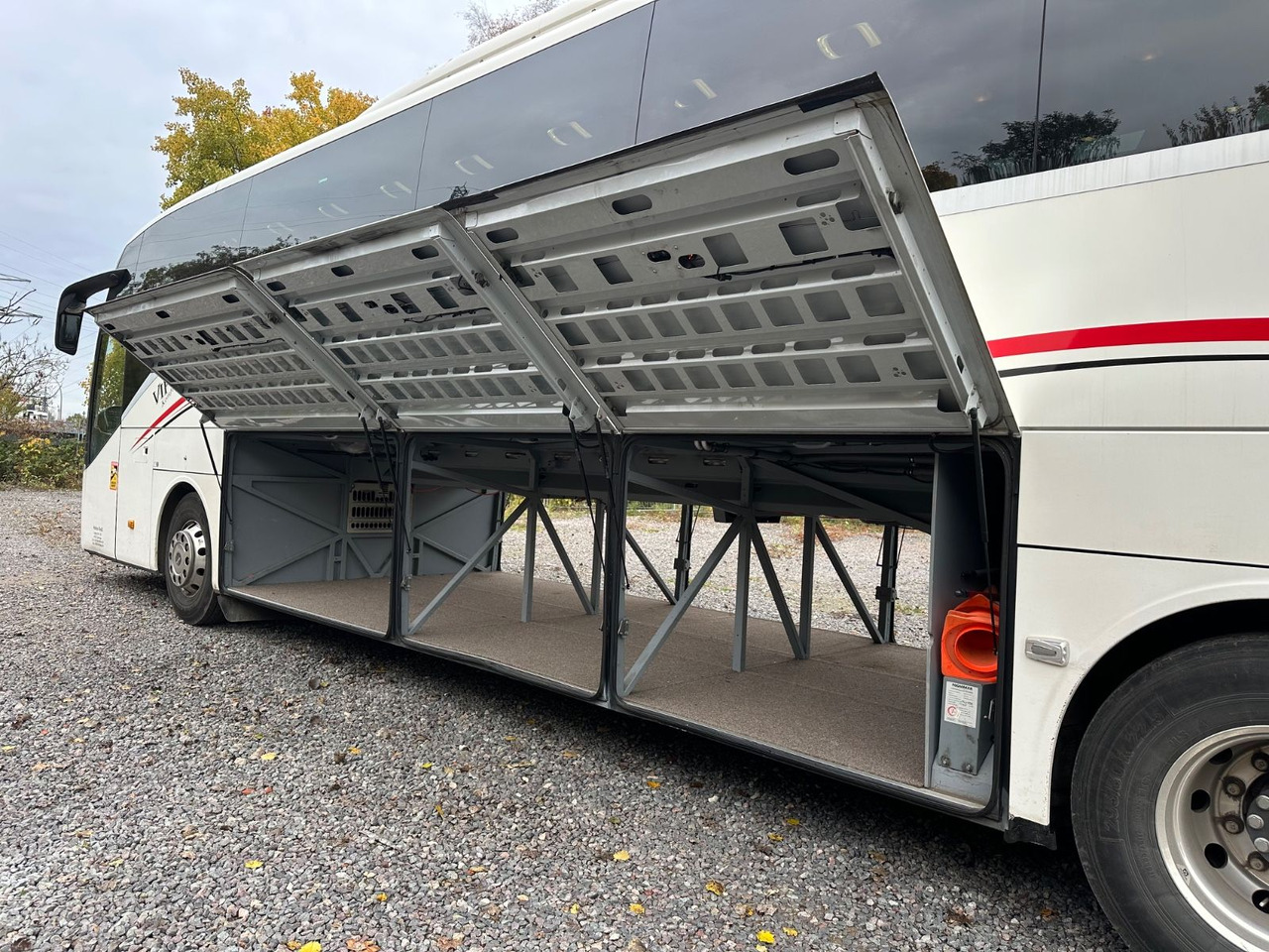 Setra S 516 HD/2A (Heck WC+Küche*DE-Bus) - Reisebus: das Bild 4 Setra S 516 HD/2A (Heck WC+Küche*DE-Bus) - Reisebus: das Bild 4