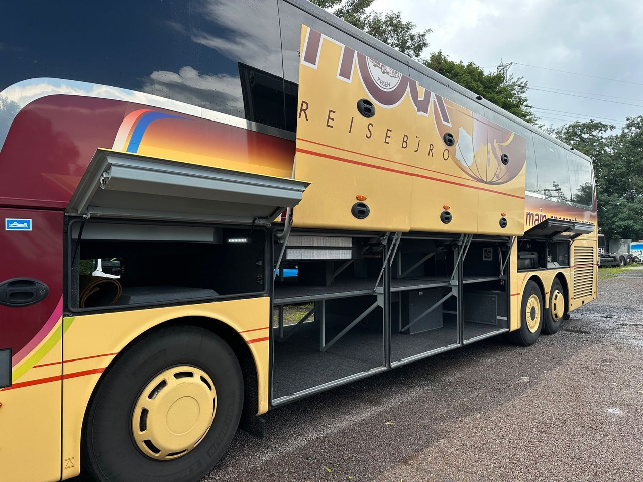 Vanhool TX16 Astron (TOP) 417 HDH/ 517 HDH - Reisebus: das Bild 4 Vanhool TX16 Astron (TOP) 417 HDH/ 517 HDH - Reisebus: das Bild 4