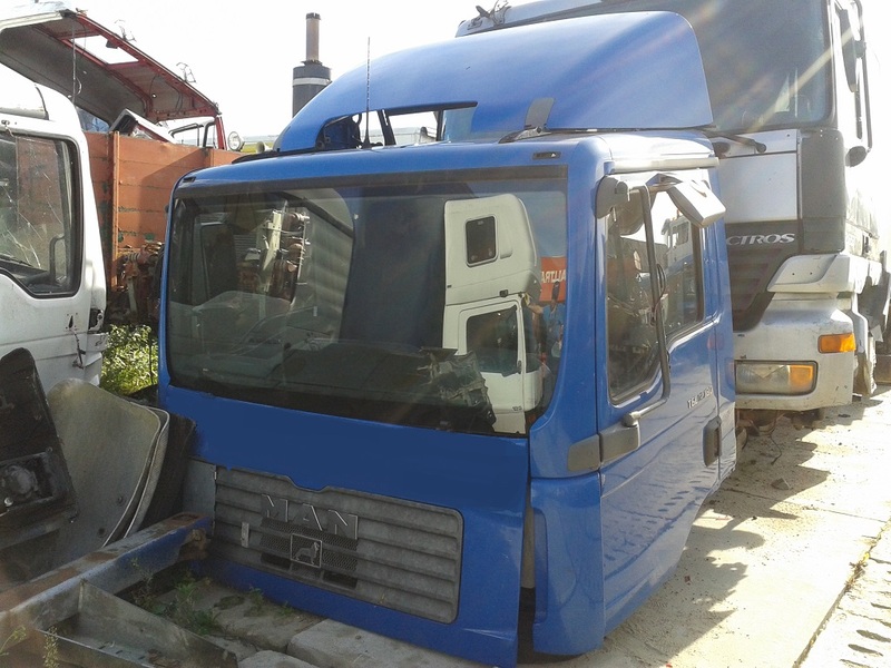 MAN TGL 8.180 10.250 12.240 12.250 12.280 - Fahrerhaus: das Bild 4 MAN TGL 8.180 10.250 12.240 12.250 12.280 - Fahrerhaus: das Bild 4