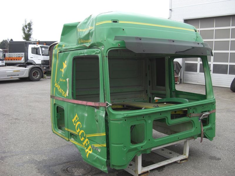 MERCEDES BENZ Actros MP2 Rohbau/Beschaedigt - Fahrerhaus: das Bild 2 MERCEDES BENZ Actros MP2 Rohbau/Beschaedigt - Fahrerhaus: das Bild 2