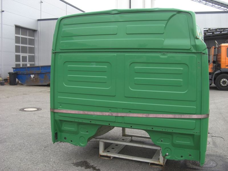 MERCEDES BENZ Actros MP2 Rohbau/Beschaedigt - Fahrerhaus: das Bild 3 MERCEDES BENZ Actros MP2 Rohbau/Beschaedigt - Fahrerhaus: das Bild 3